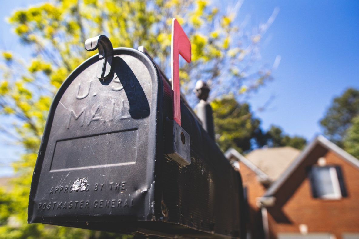 Why You Should Choose A Mailing Service?