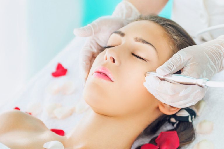 Learn More About The Different Types Of Facial Available In America